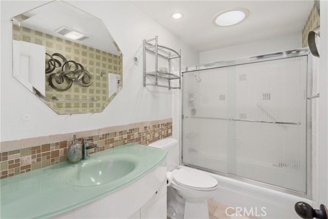 Detail Gallery Image 34 of 50 For 2790 Woodwardia Dr, Los Angeles,  CA 90077 - 5 Beds | 4 Baths