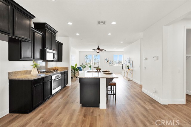 Detail Gallery Image 9 of 40 For 31 Sevilla, Rancho Santa Margarita,  CA 92688 - 3 Beds | 2/1 Baths