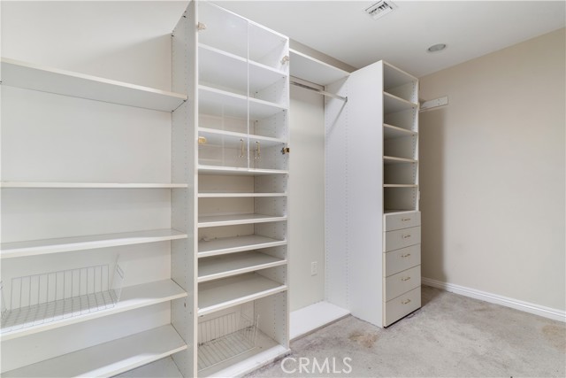 Detail Gallery Image 14 of 33 For 4525 Vista De Oro Ave, Woodland Hills,  CA 91364 - 5 Beds | 4/2 Baths