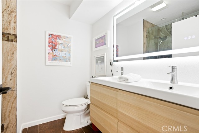 716 Maltman Avenue, Los Angeles CA: https://media.crmls.org/medias/350763bf-84ae-41d1-8937-58d77edf892e.jpg