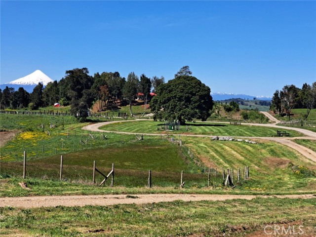 100 V-40, Outside Area (Outside Ca) CA: https://media.crmls.org/medias/35076d8d-cbea-4334-9c59-b83f88054b16.jpg