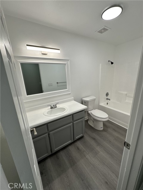 Detail Gallery Image 9 of 13 For 13746 Walker, –,  CA 93202 - 4 Beds | 2 Baths