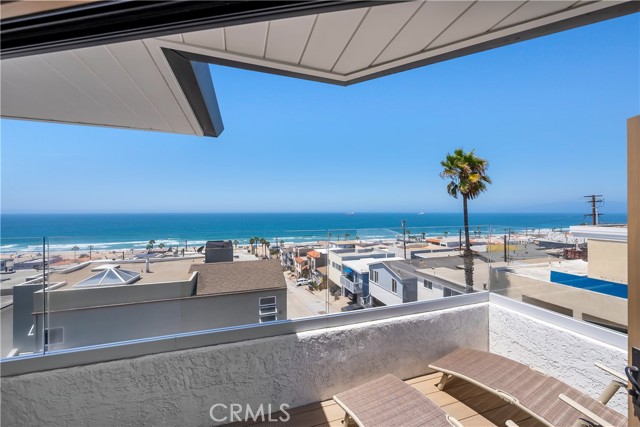 3921 Highland Ave, Manhattan Beach, California 90266, ,Residential Income,For Sale,Highland Ave,SB25015575