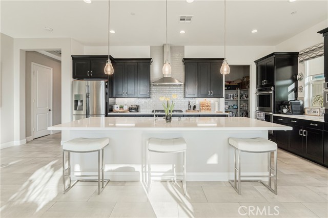 Detail Gallery Image 16 of 69 For 24159 Evesong, Corona,  CA 92883 - 3 Beds | 2 Baths