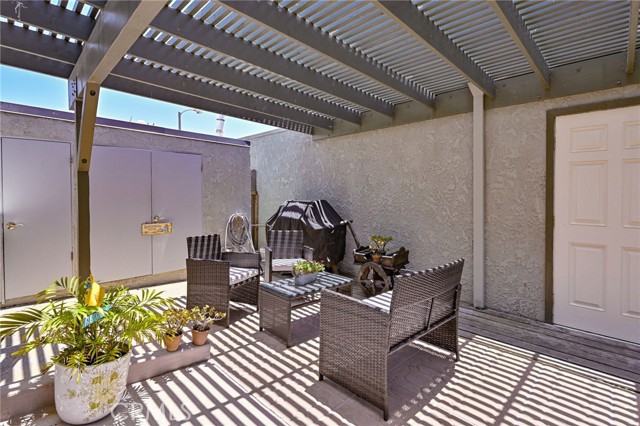 Detail Gallery Image 16 of 23 For 8261 Cape Horn Dr, Huntington Beach,  CA 92646 - 2 Beds | 2 Baths