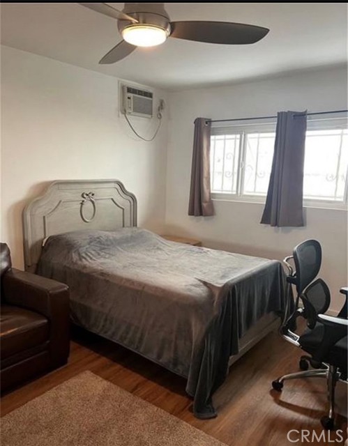 Detail Gallery Image 14 of 19 For 5232 Corteen Pl #7,  Valley Village,  CA 91607 - 2 Beds | 2 Baths