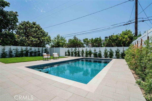 521 N Sparks Street, Burbank CA: https://media.crmls.org/medias/350ac9fc-2795-449e-afb2-ca409c8aa357.jpg