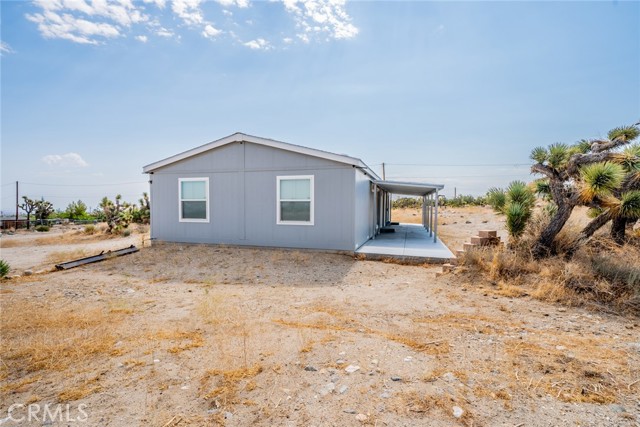 1573 Smoke Tree Road, Pinon Hills CA: https://media.crmls.org/medias/350aec4a-8e57-42ab-93fb-d4d724cd7238.jpg