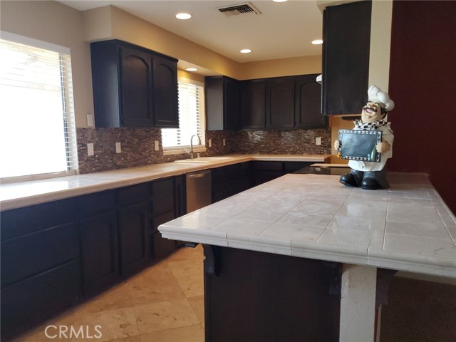 Detail Gallery Image 9 of 22 For 30435 N Brandywine Canyon Rd, Canyon Country,  CA 91351 - 3 Beds | 2 Baths