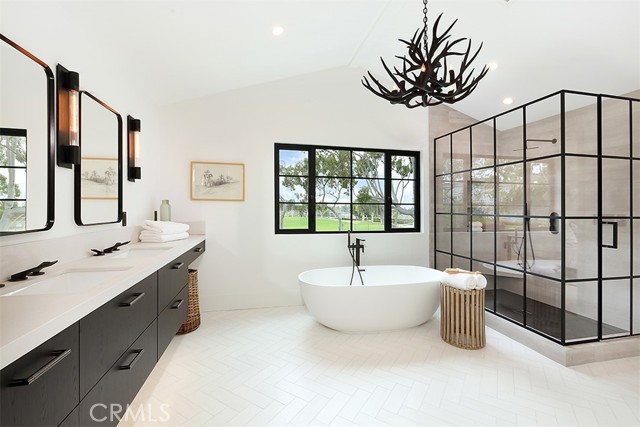 Detail Gallery Image 16 of 29 For 2207 Port Harwick Pl, Newport Beach,  CA 92660 - 4 Beds | 4/1 Baths