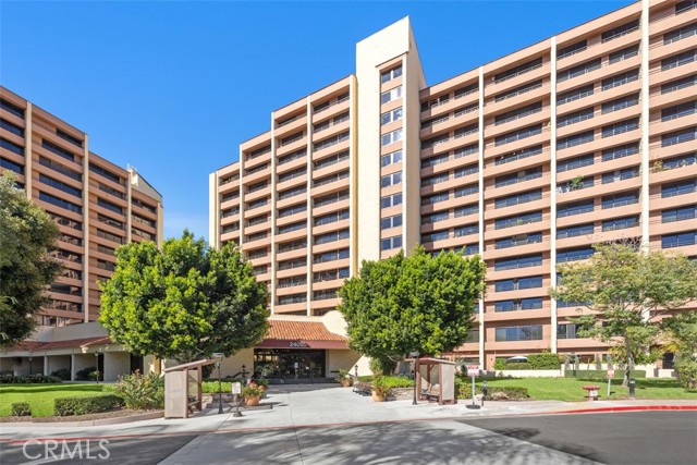 Detail Gallery Image 6 of 54 For 24055 Paseo Del Lago #1303,  Laguna Woods,  CA 92637 - 2 Beds | 2 Baths