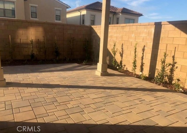 111 Omar, Irvine CA: https://media.crmls.org/medias/350d01f7-d7de-4aab-baf0-1bd3edb70610.jpg