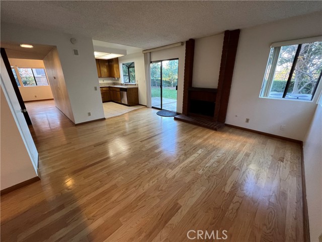 Detail Gallery Image 2 of 12 For 9 Skyline Ln, Phillips Ranch,  CA 91766 - 3 Beds | 2/1 Baths