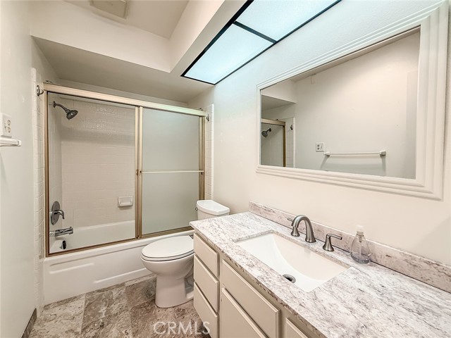 20027 Community Street, Winnetka CA: https://media.crmls.org/medias/350d3d5f-c53c-4928-9cf1-fb8a82ac5b13.jpg