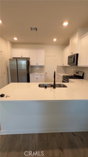 4113 E Coronado Privado, Ontario CA: https://media.crmls.org/medias/350d4ecd-1636-426f-97f5-3d8ac24ee2bd.jpg