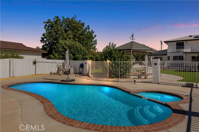 4803 W Avenue M10, Lancaster CA: https://media.crmls.org/medias/350d9476-8bfd-4666-9b5f-51b566e7c6a2.jpg