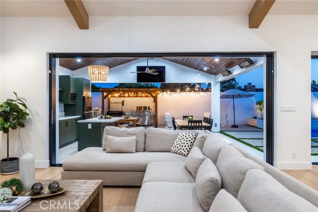 11444 Harrisburg Road, Rossmoor CA: https://media.crmls.org/medias/350dc9fc-773f-40d5-a058-818a1e5da7e9.jpg