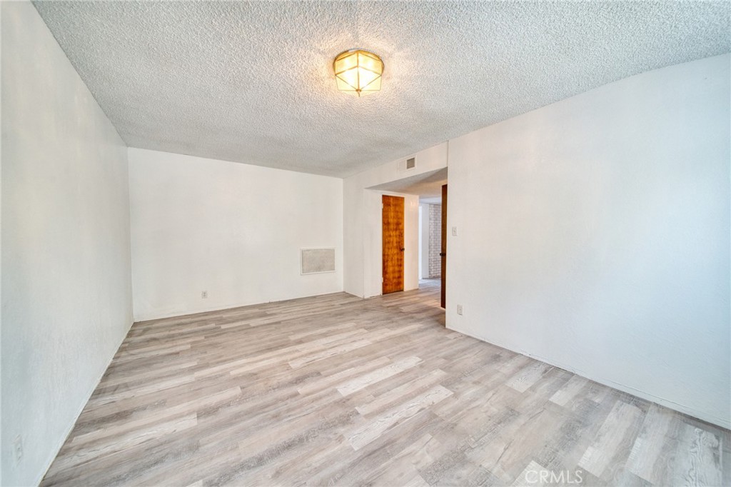 350E2A3F B33D 4E44 Ac9F D9C837388521 1260 Wayne Street, Ridgecrest, Ca 93555 &Lt;Span Style='BackgroundColor:transparent;Padding:0Px;'&Gt; &Lt;Small&Gt; &Lt;I&Gt; &Lt;/I&Gt; &Lt;/Small&Gt;&Lt;/Span&Gt;