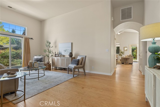 Detail Gallery Image 3 of 39 For 2545 Valhalla Pl, Chico,  CA 95973 - 4 Beds | 2 Baths