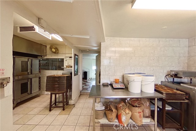  Commercial for Sale in Los Angeles, California