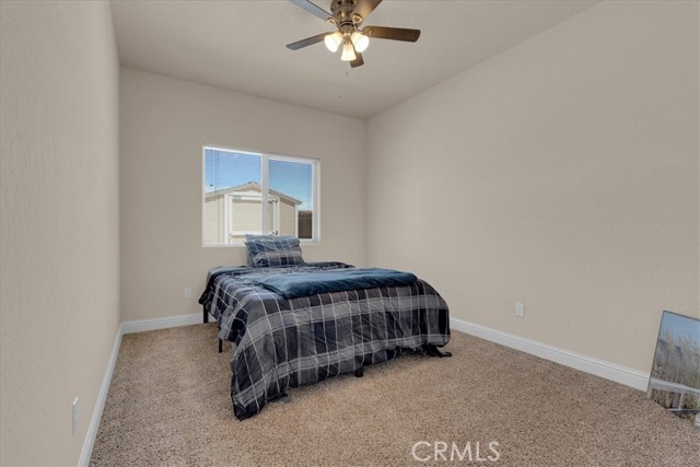 2454 W Mallard Lane, Hanford CA: https://media.crmls.org/medias/350f5843-812a-42ed-917d-9e6db8030dfc.jpg