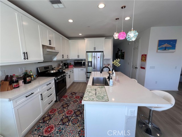 Detail Gallery Image 9 of 41 For 23816 Phoebe Dr, Corona,  CA 92883 - 5 Beds | 3 Baths