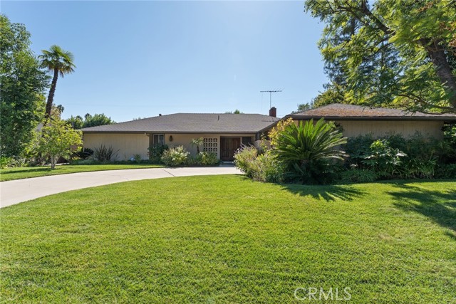 23458 Canzonet Street photo 2