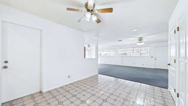 Detail Gallery Image 14 of 38 For 1529 E Avenue Q6, Palmdale,  CA 93550 - 4 Beds | 2 Baths