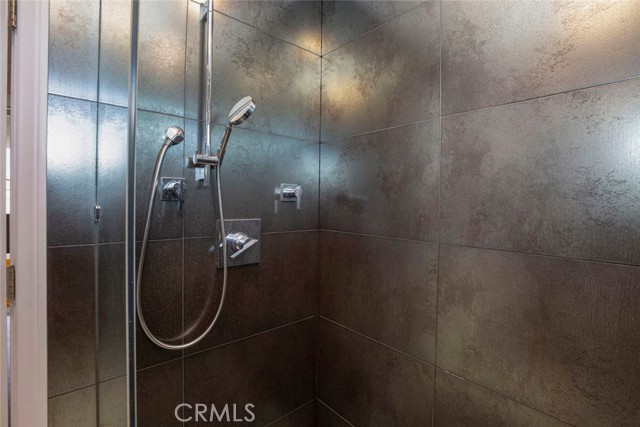 Detail Gallery Image 18 of 28 For 5456 Hermitage Ave #8,  Valley Village,  CA 91607 - 2 Beds | 2 Baths