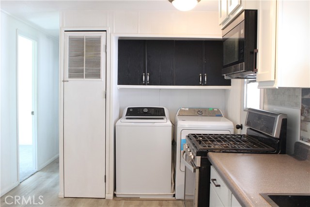 601 N Kirby Street, Hemet CA: https://media.crmls.org/medias/35119920-351b-4cff-ad24-d143506c4600.jpg
