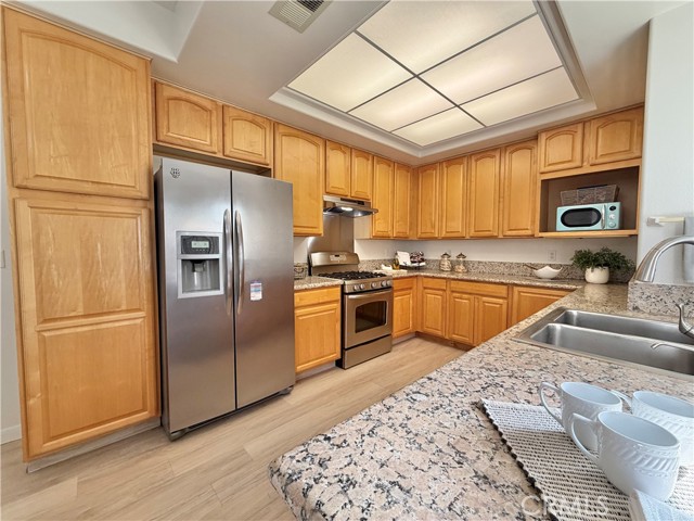 Detail Gallery Image 15 of 35 For 4489 Spencer #112,  Torrance,  CA 90503 - 4 Beds | 3 Baths