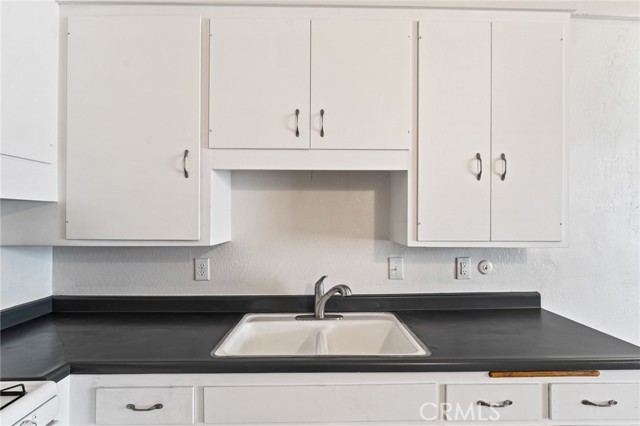 Detail Gallery Image 8 of 15 For 102 Avenida Pelayo #B,  San Clemente,  CA 92672 - 1 Beds | 1 Baths