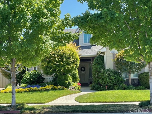 Detail Gallery Image 2 of 4 For 370 Trenton Ave, Clovis,  CA 93619 - 5 Beds | 2/1 Baths