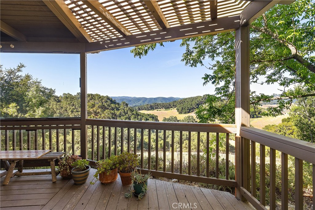 https://media.crmls.org/medias/35124480-ee37-4893-94e5-4714e29841b4.jpg?preset=X-Large