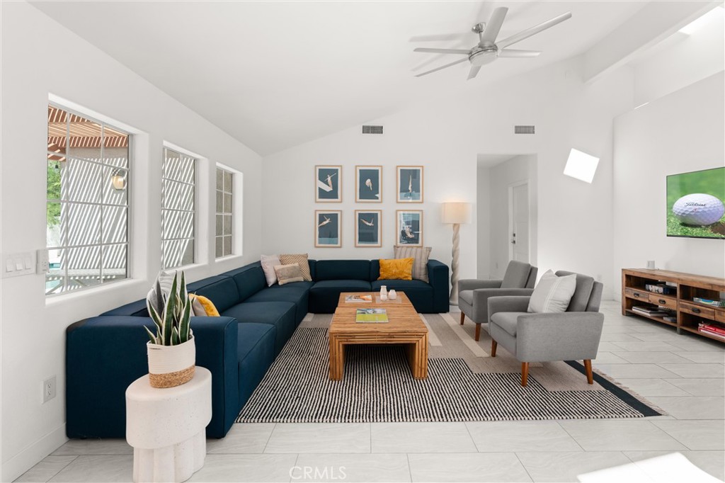 MLS #OC25199426 image #9