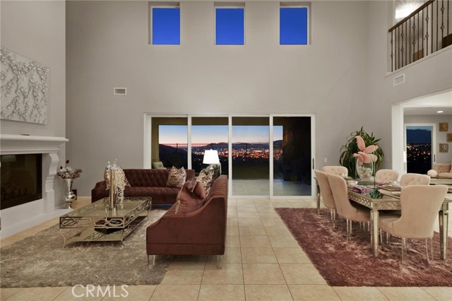 Detail Gallery Image 11 of 60 For 16735 Carrara Ct, Riverside,  CA 92503 - 5 Beds | 5/2 Baths