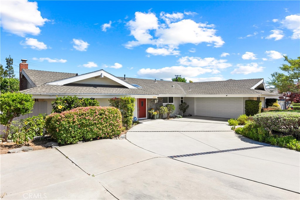 832 Larchwood Drive