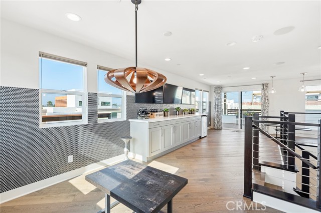 4th floor loft