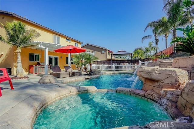 970 Quiet Harbor Ln, Corona, CA 92881