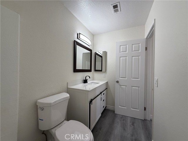 Detail Gallery Image 23 of 33 For 13577 Red Mahogany Dr, Moreno Valley,  CA 92553 - 3 Beds | 2/1 Baths