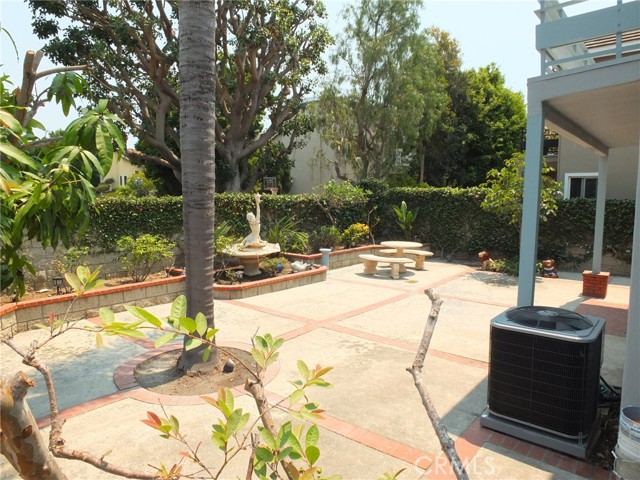 6225 Napoli Court, Long Beach CA: https://media.crmls.org/medias/35159fc6-f384-4739-97f3-6fc6cebb7093.jpg