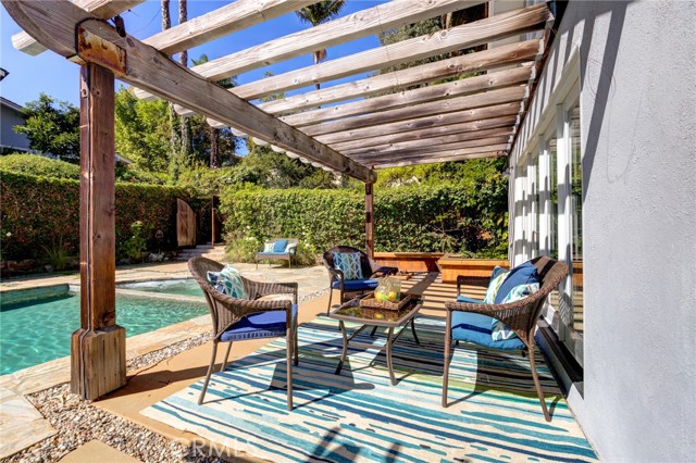 7 Ponderosa Lane, Rolling Hills Estates, California 90274, 5 Bedrooms Bedrooms, ,2 BathroomsBathrooms,Residential,Sold,Ponderosa,PV21223898