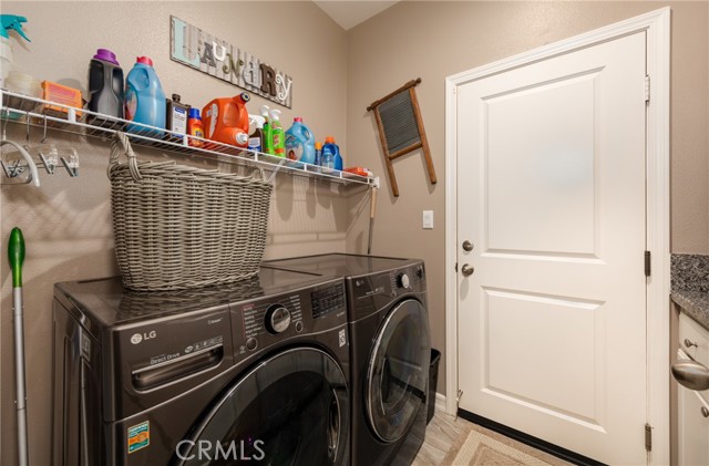 34664 Bella Vista Drive, Yucaipa CA: https://media.crmls.org/medias/3516e3fa-9deb-44eb-a178-d81ebd0f591b.jpg