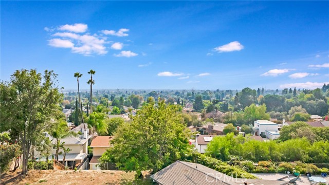 Detail Gallery Image 39 of 47 For 17244 Barneston Ct, Granada Hills,  CA 91344 - 3 Beds | 2 Baths