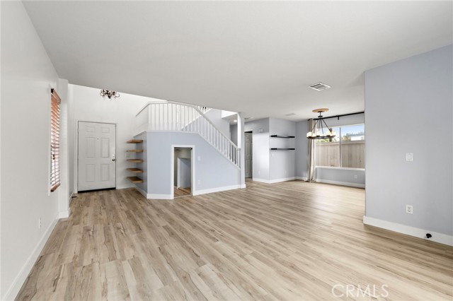 Detail Gallery Image 6 of 34 For 431 W Bay St #S,  Costa Mesa,  CA 92627 - 3 Beds | 2/1 Baths