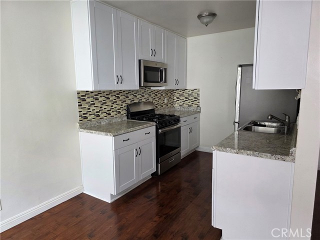 706 East Harvard Street, 5 photo 8