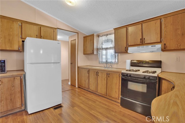 350 S Willow Avenue, Rialto CA: https://media.crmls.org/medias/3518f613-74c4-4cf1-8251-fcebc0e9366e.jpg
