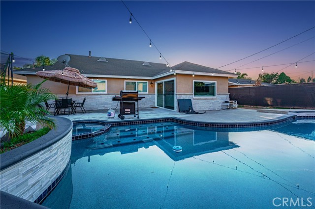 Detail Gallery Image 1 of 43 For 1687 Sunrise Way, Corona,  CA 92882 - 4 Beds | 1/1 Baths