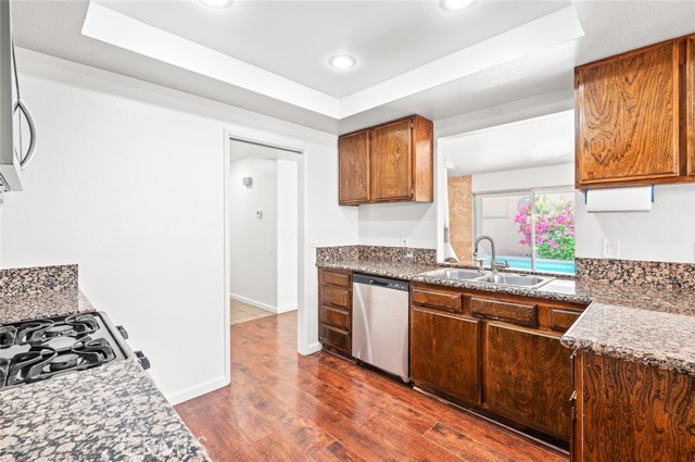 76796 Oklahoma Avenue, Palm Desert CA: https://media.crmls.org/medias/351b2cc6-ca97-40e6-a6d2-744bcefc6e63.jpg