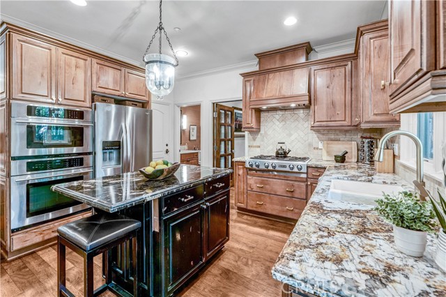 638 Sierra Madre Blvd, Sierra Madre CA: https://media.crmls.org/medias/351b7dfc-26c0-463e-87b1-9b125bbfae42.jpg